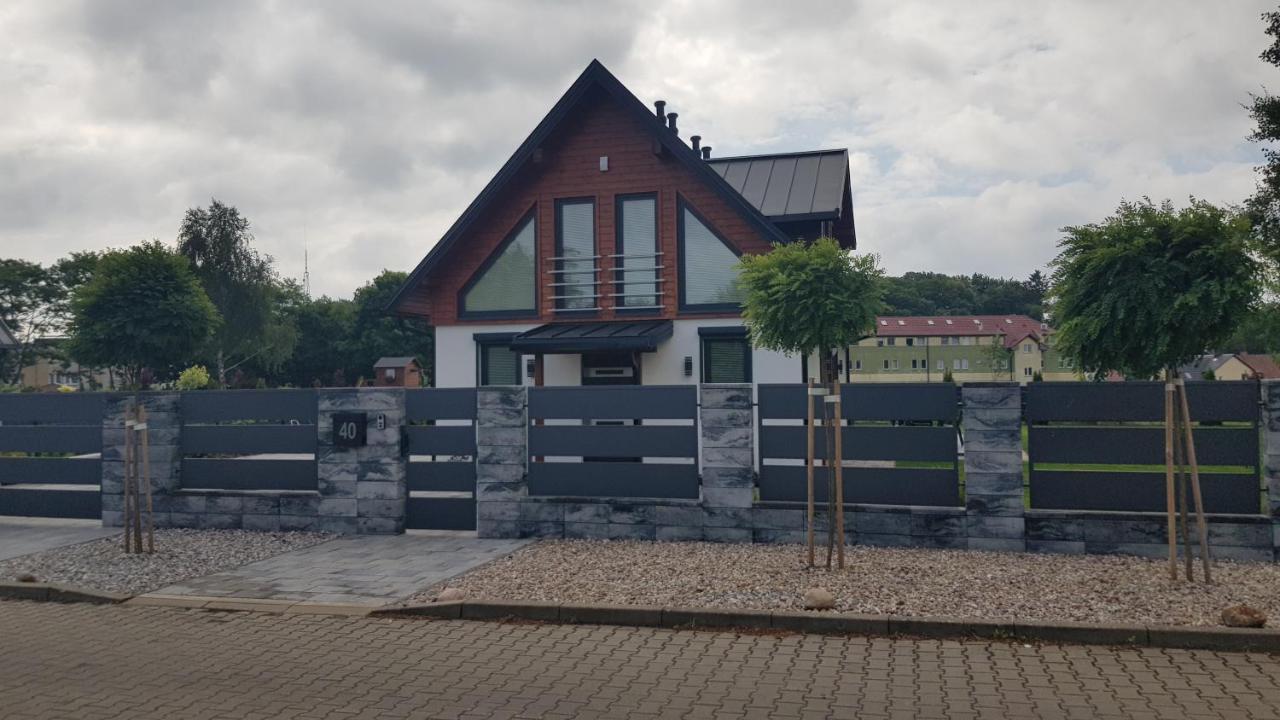 Lake Houselubniewice Domek Caloroczny Z Jacuzzi Blisko Jeziora Luaran gambar